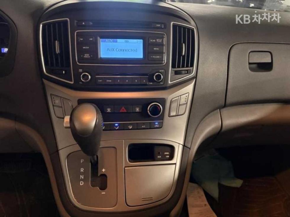 Hyundai Starex — miniaturë 5