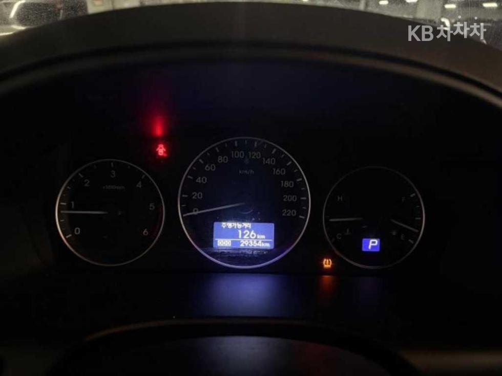 Hyundai Starex — miniaturë 8