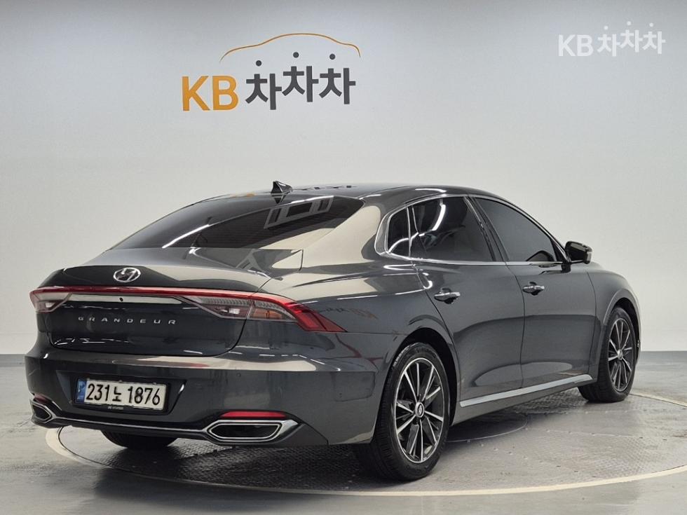 Hyundai Grandeur Premium Choice — фото 3
