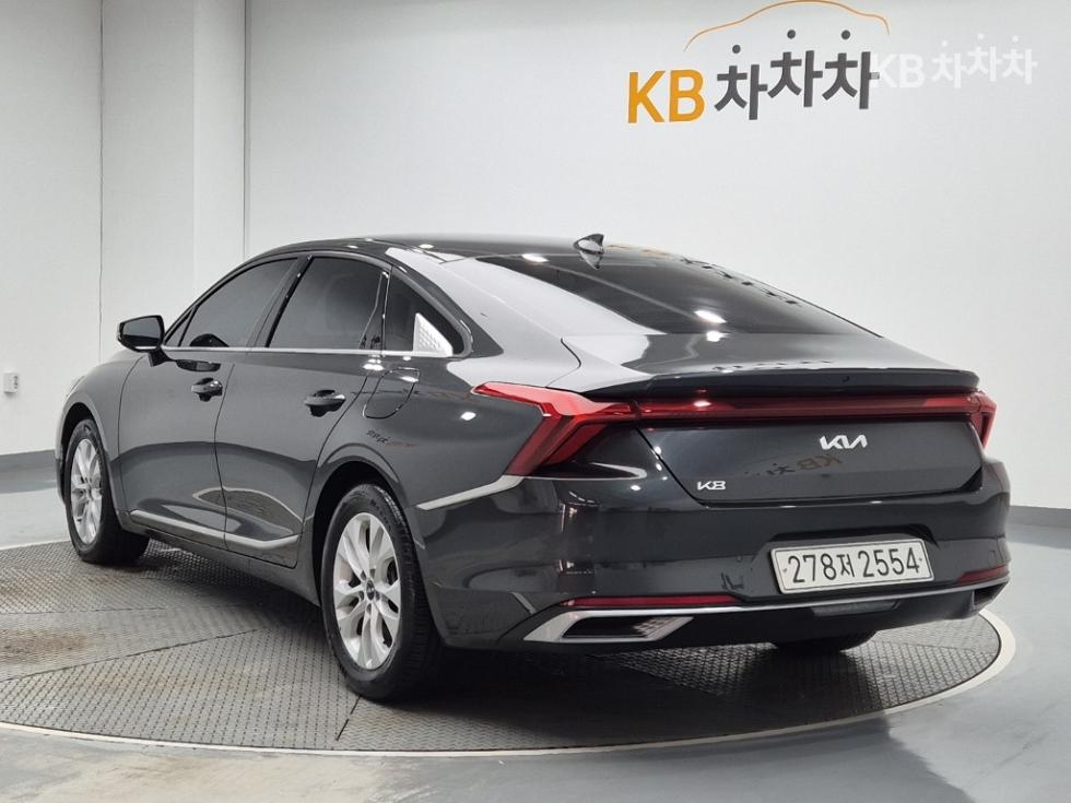 Kia K8 — miniaturë 2