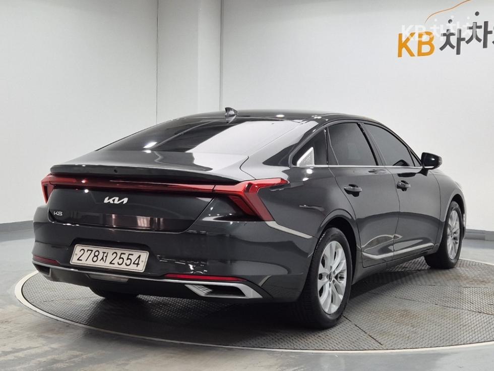 Kia K8 — miniaturë 3