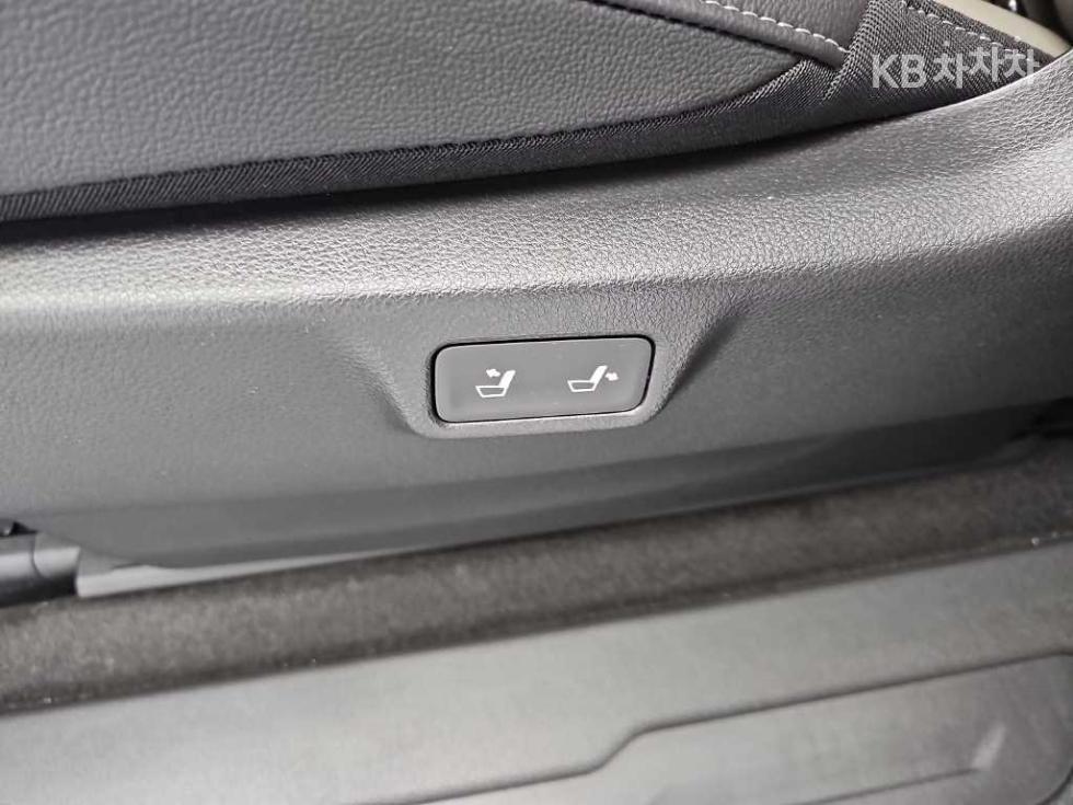 Kia Carnival — miniaturë 13