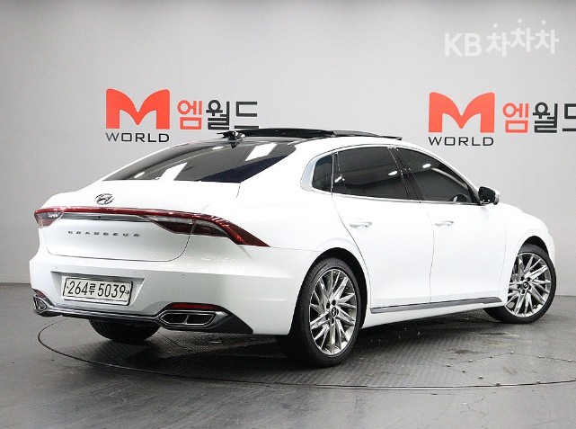 Hyundai Grandeur CALLIGRAPHY — фото 4