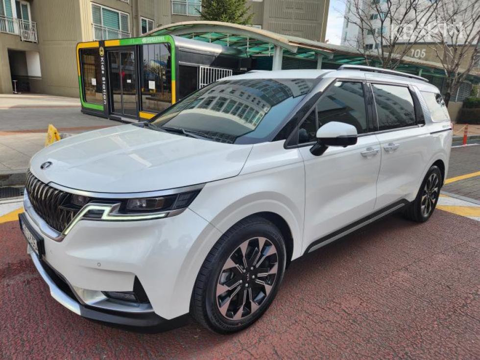 2021 - kia carnival
