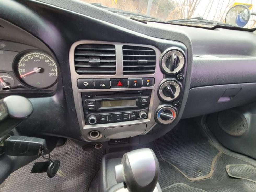 2014 - kia bongo iii