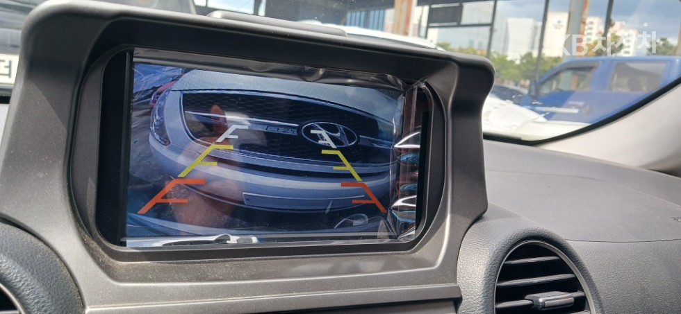 Kia Carens — miniaturë 3