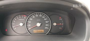 Kia Carens 2.0 LPI GLX — foto 1