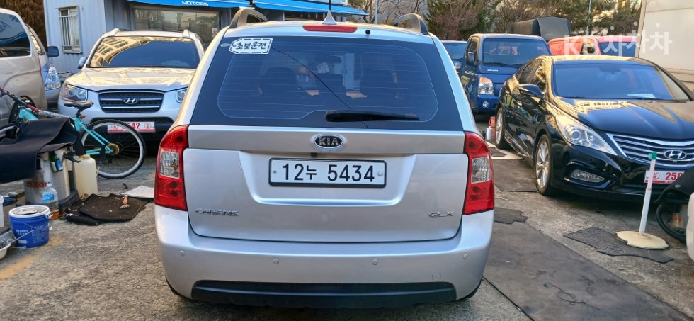 Kia Carens — miniaturë 13