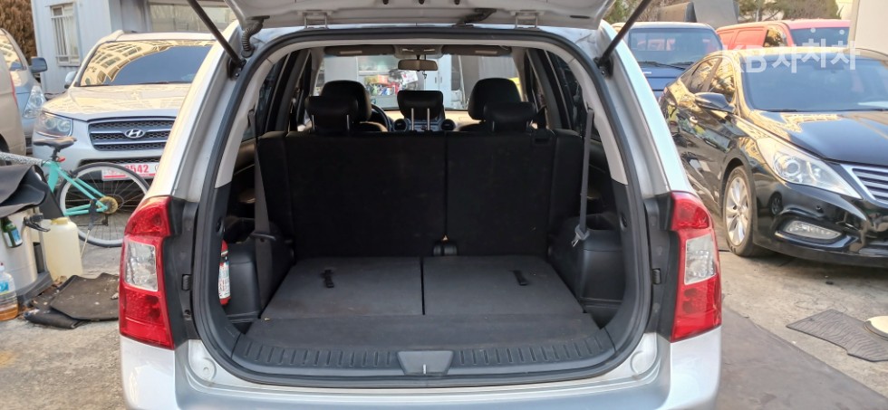 Kia Carens — miniaturë 15