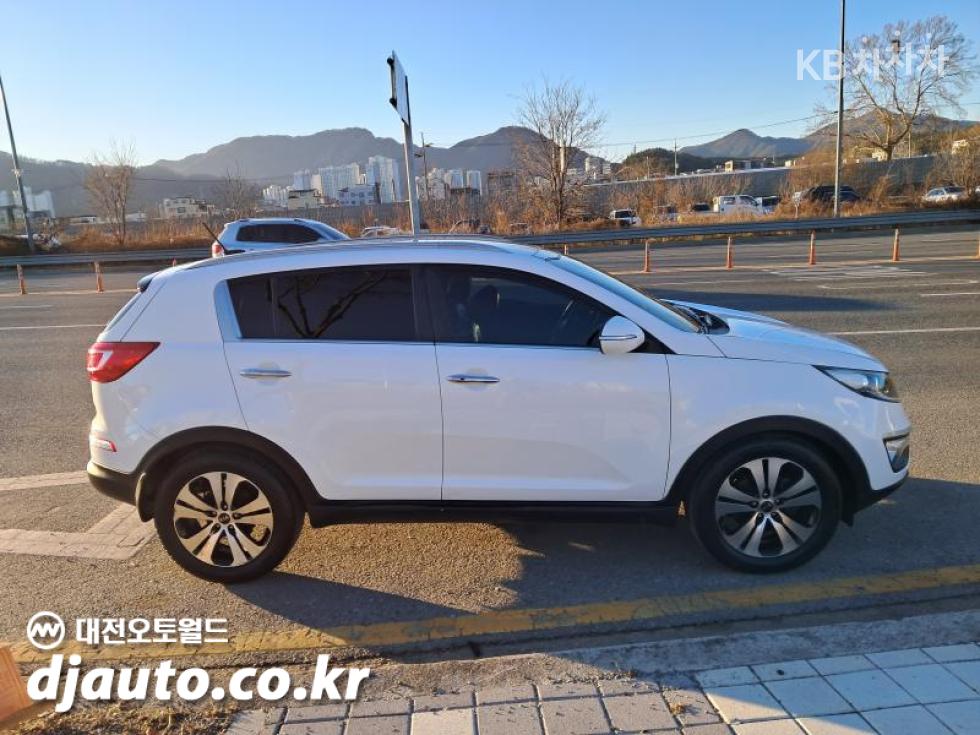 2013 - kia sportage