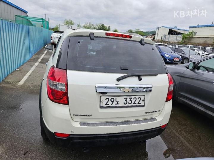 Chevrolet Captiva 2WD LT 6