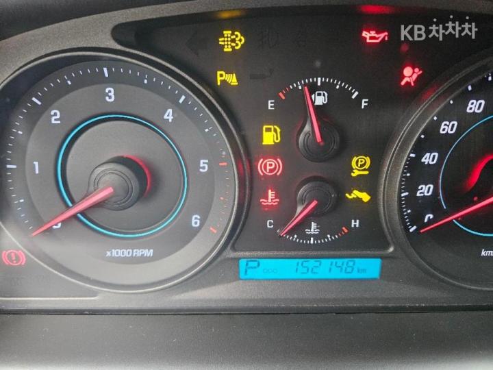 Chevrolet Captiva 2WD LT 9