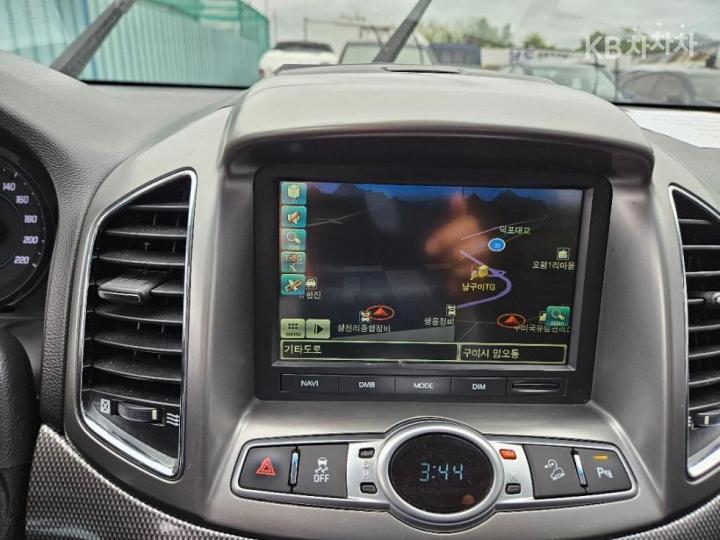 Chevrolet Captiva 2WD LT 10