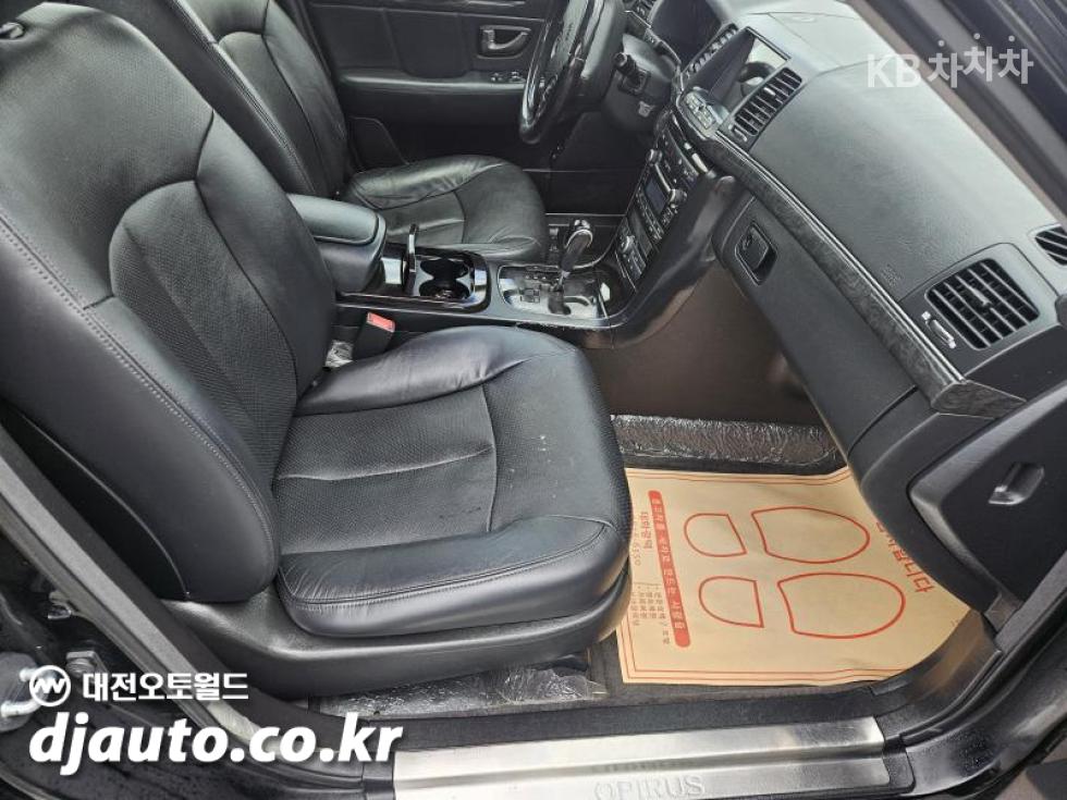 Kia Opirus — miniaturë 9