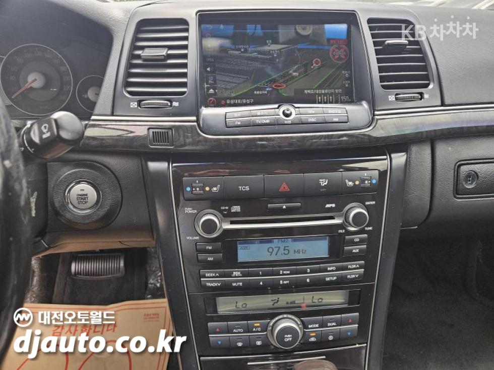 Kia Opirus — miniaturë 13