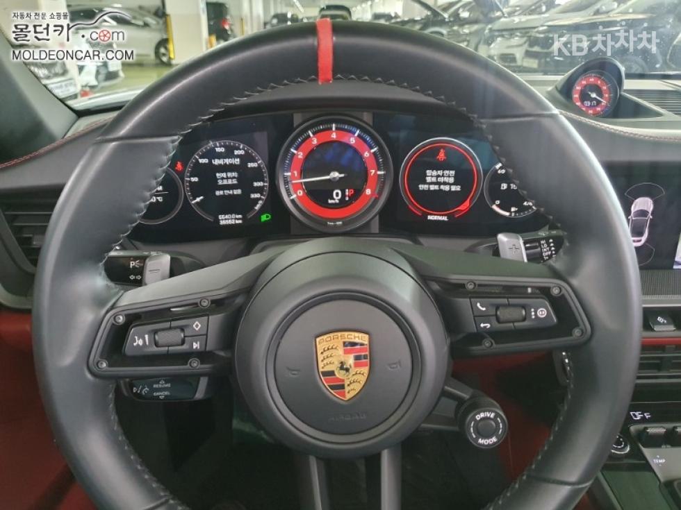 Porsche 911 — miniaturë 13