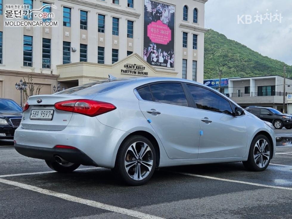 2013 - kia k3