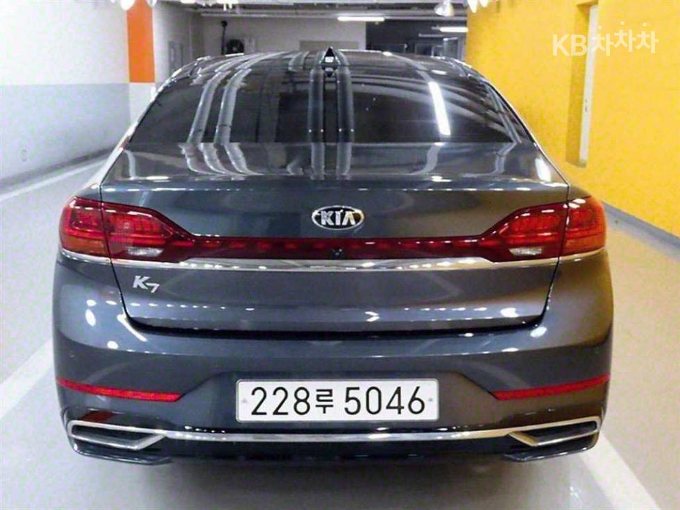 2020 - kia k7