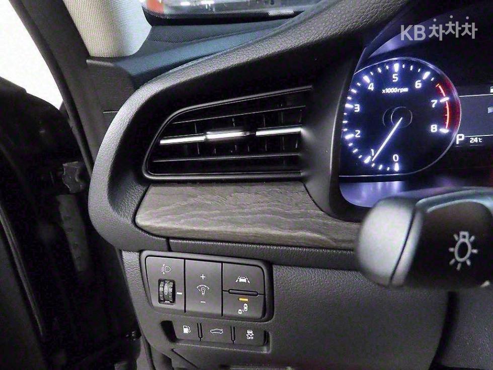 2020 - kia k7