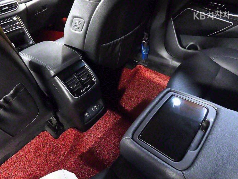 2020 - kia k7