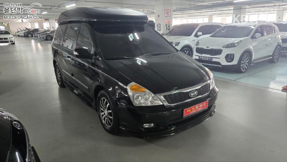 2012 - kia carnival