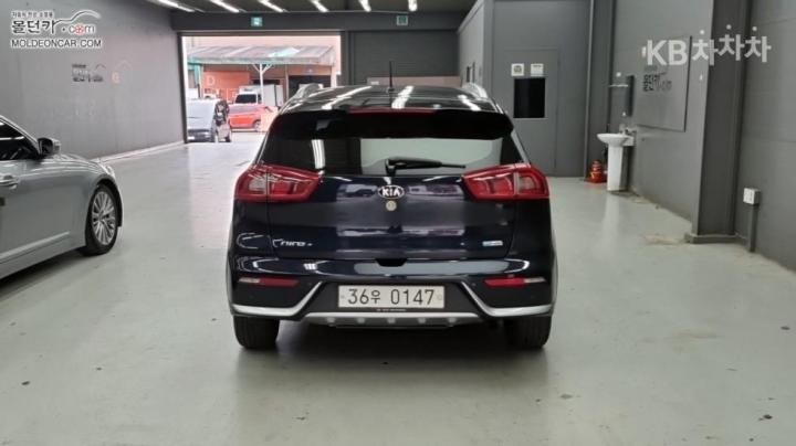 Kia Niro 1.6 Noblesse 5