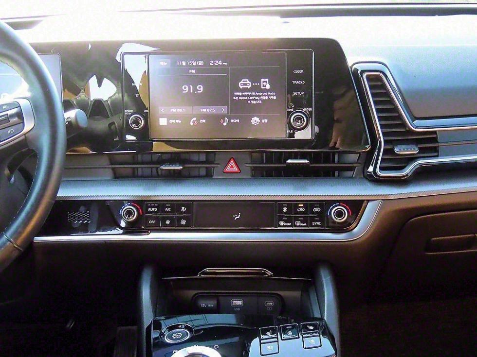 2022 - kia sportage