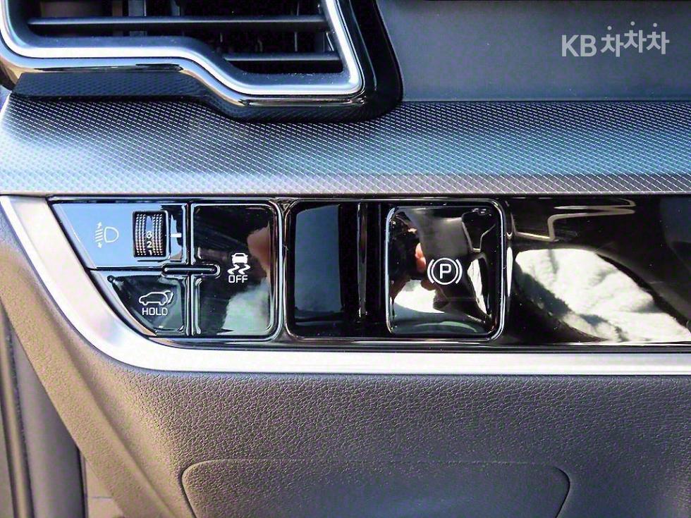 2022 - kia sportage