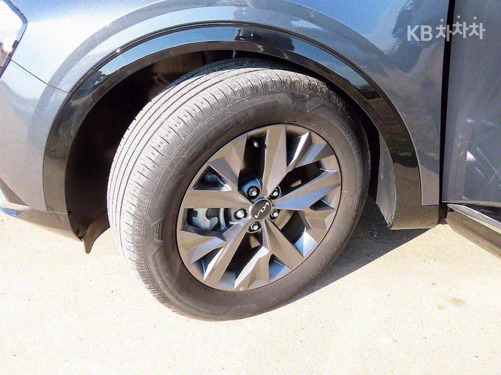 2022 - kia sportage
