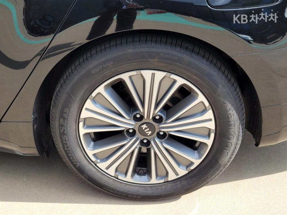 2020 - kia k7