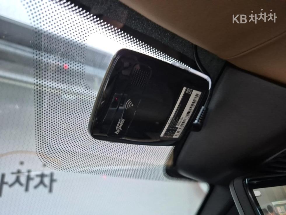 Land Rover Range Rover — miniaturë 13