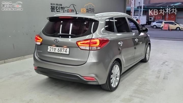 Kia Carens 2.0 LPi Prestige 3