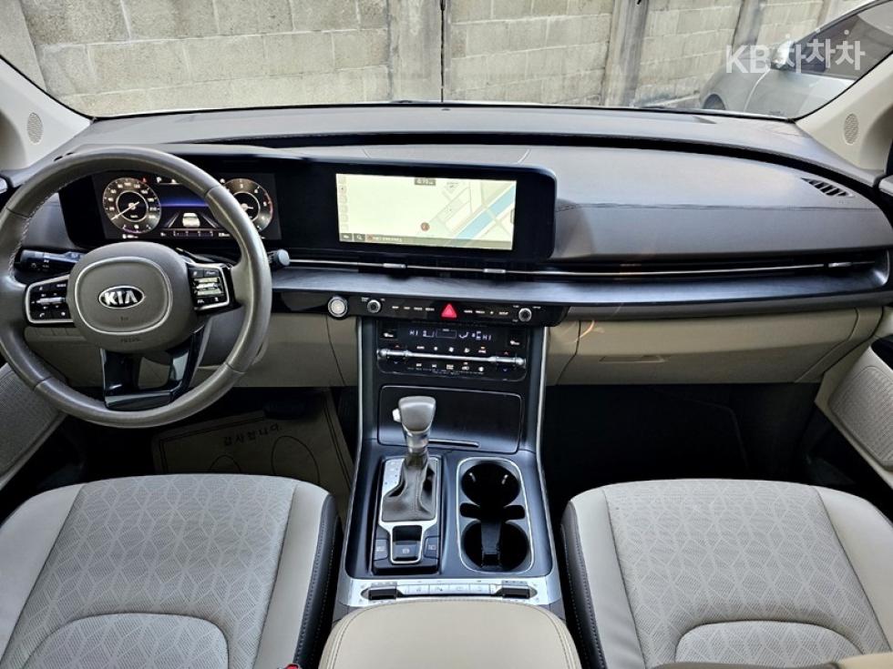 2021 - kia carnival