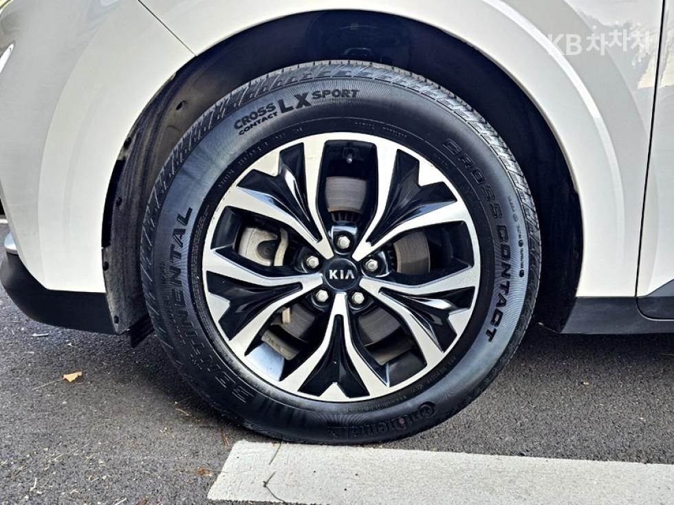 2021 - kia carnival