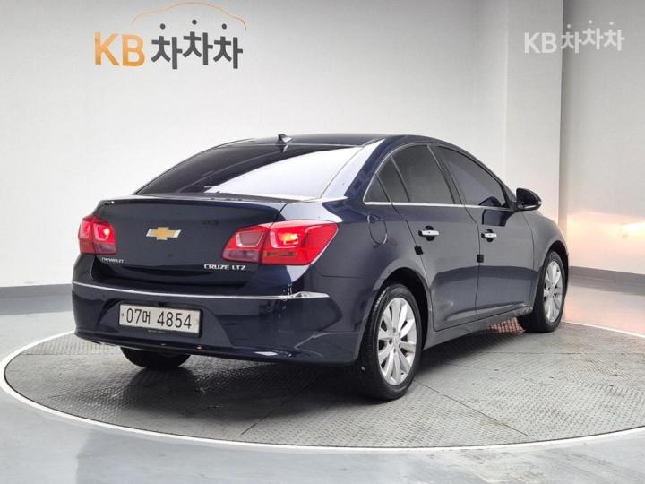 Chevrolet Cruze Amazing New 1.6 Diesel LTZ 4
