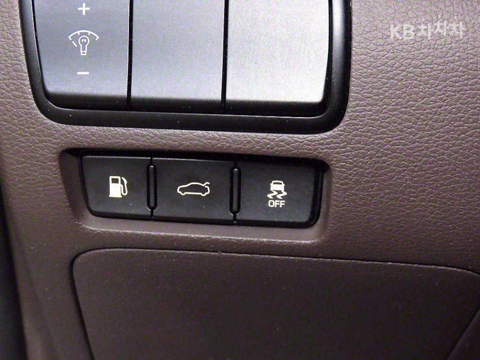 2017 - kia k7