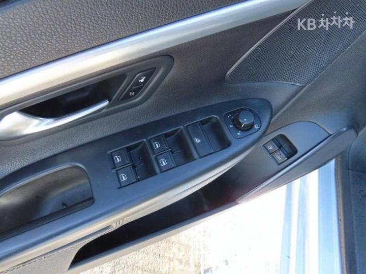 Volkswagen EOS 2.0 TFSI Convertible 7