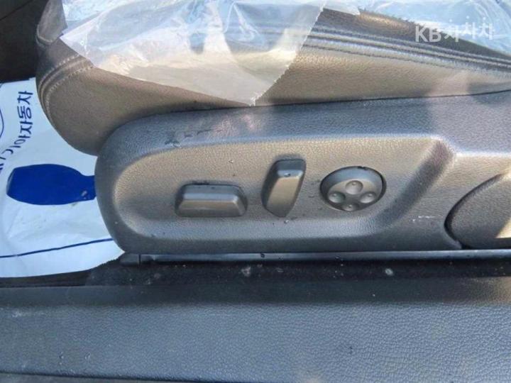 Volkswagen EOS 2.0 TFSI Convertible 8