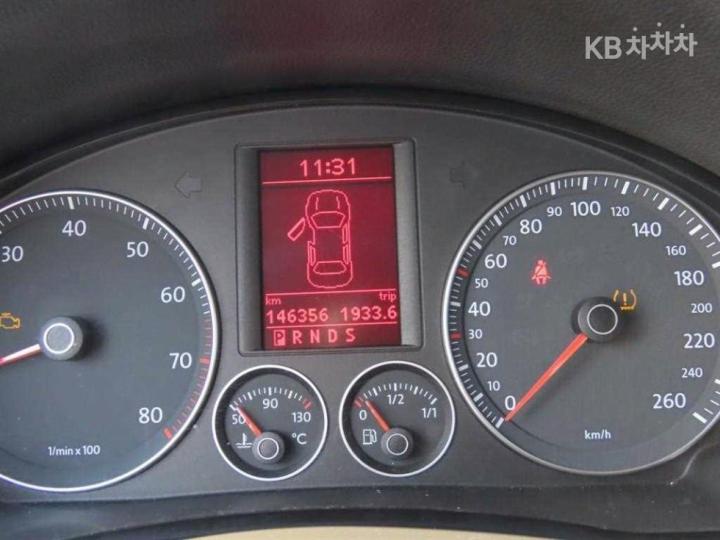 Volkswagen EOS 2.0 TFSI Convertible 10