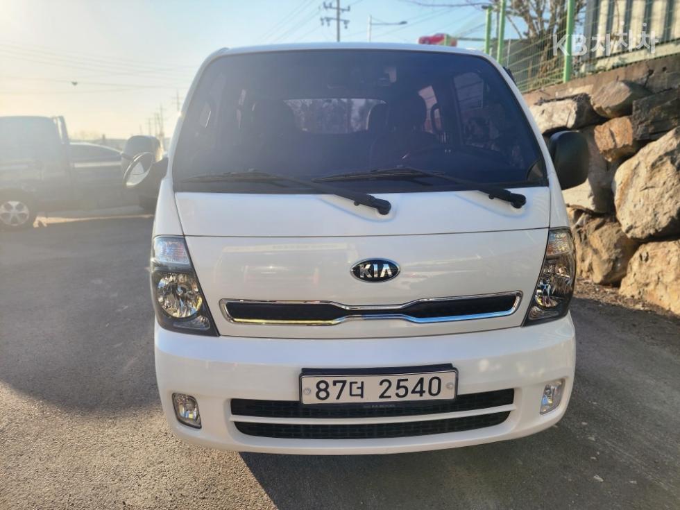 2019 - kia bongo iii