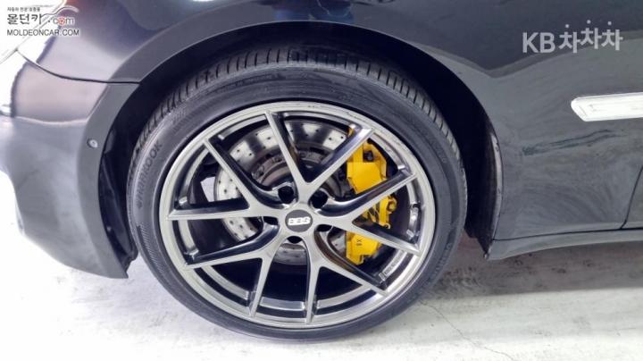 BMW 7 Series New 740d xDrive F01 9