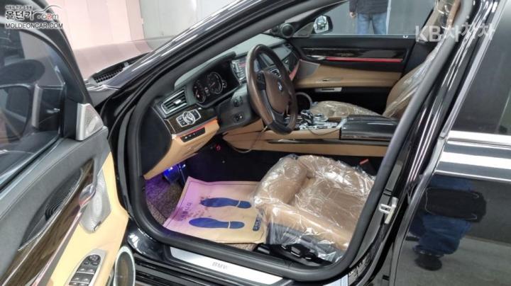 BMW 7 Series New 740d xDrive F01 10