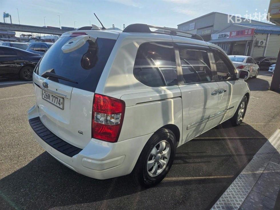 2008 - kia carnival