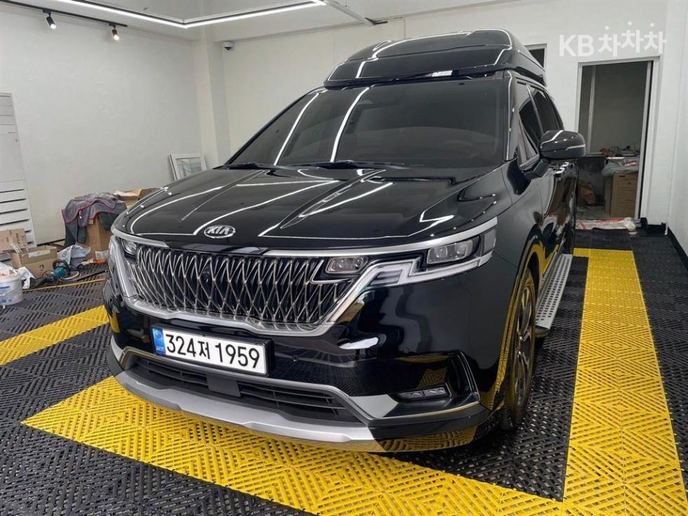 2021 - kia carnival