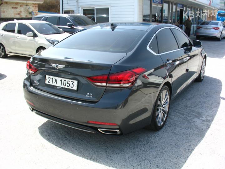 Genesis G80 3.3 GDI AWD Premium Luxury 5