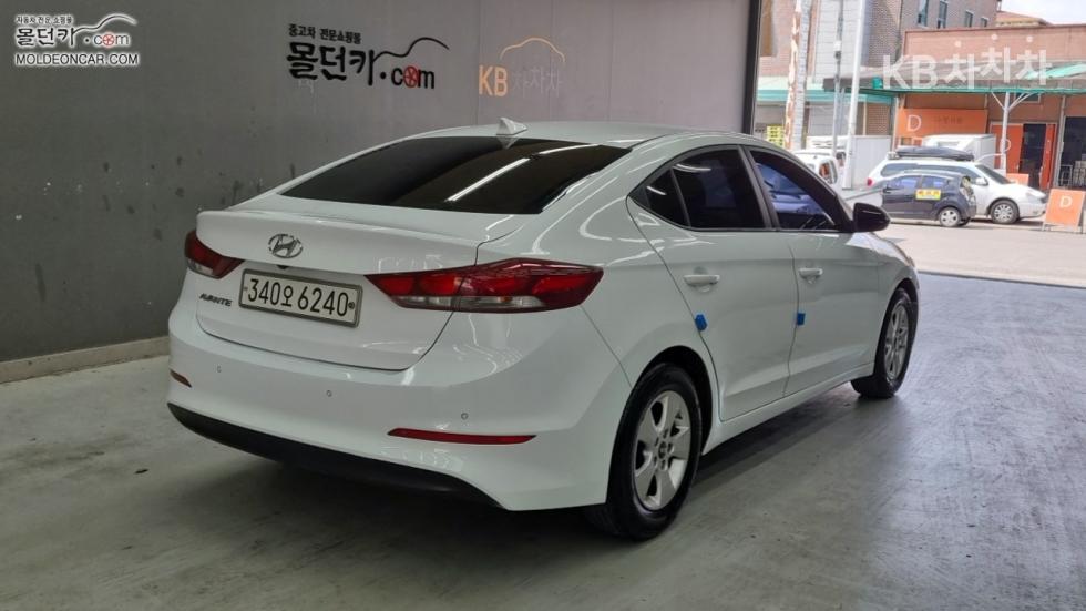 Hyundai Avante — miniaturë 2