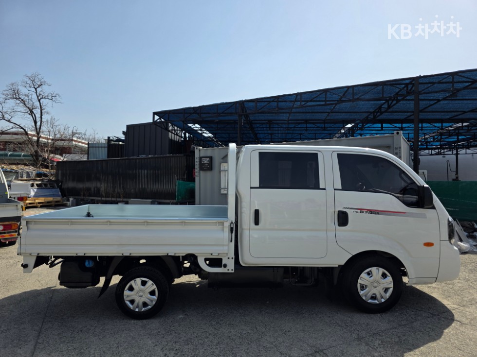 2022 - kia bongo iii