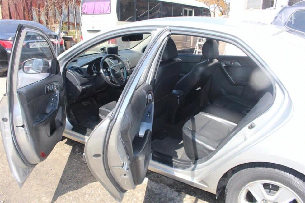 2011 - kia forte