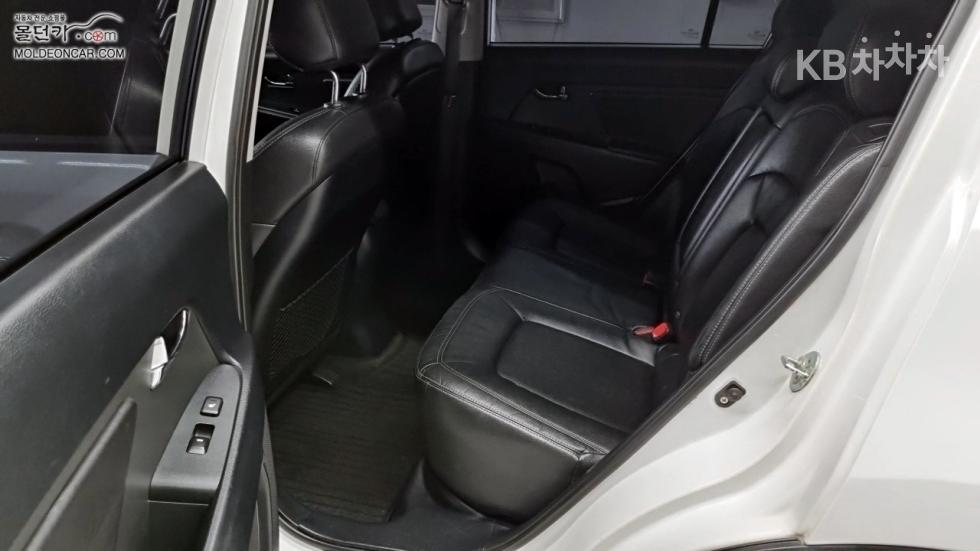 2011 - kia sportage