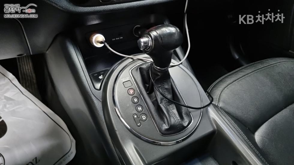2011 - kia sportage